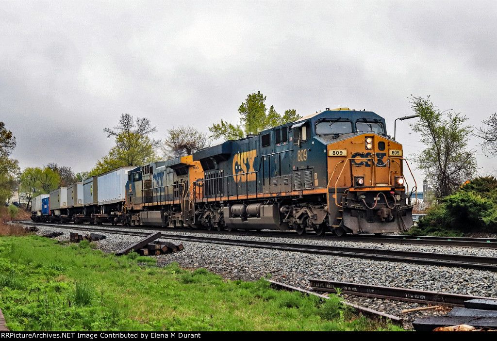 CSX 809 on I-007